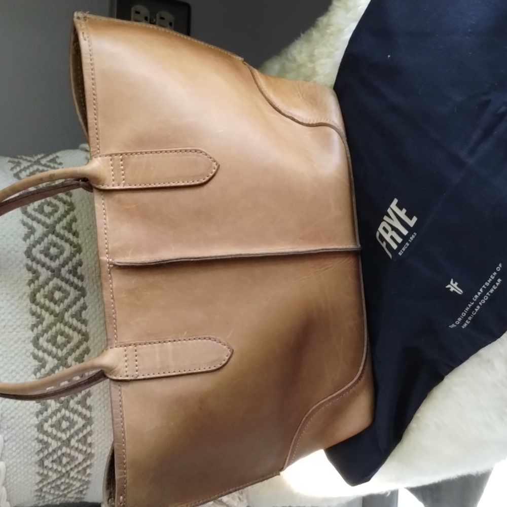 Frye Cara Tote